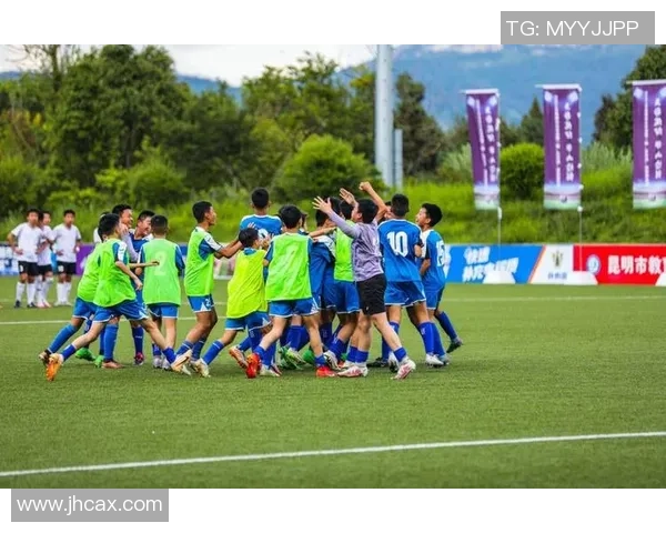 激情四溢的U11足球赛精彩瞬间回顾与小球员成长之路探讨